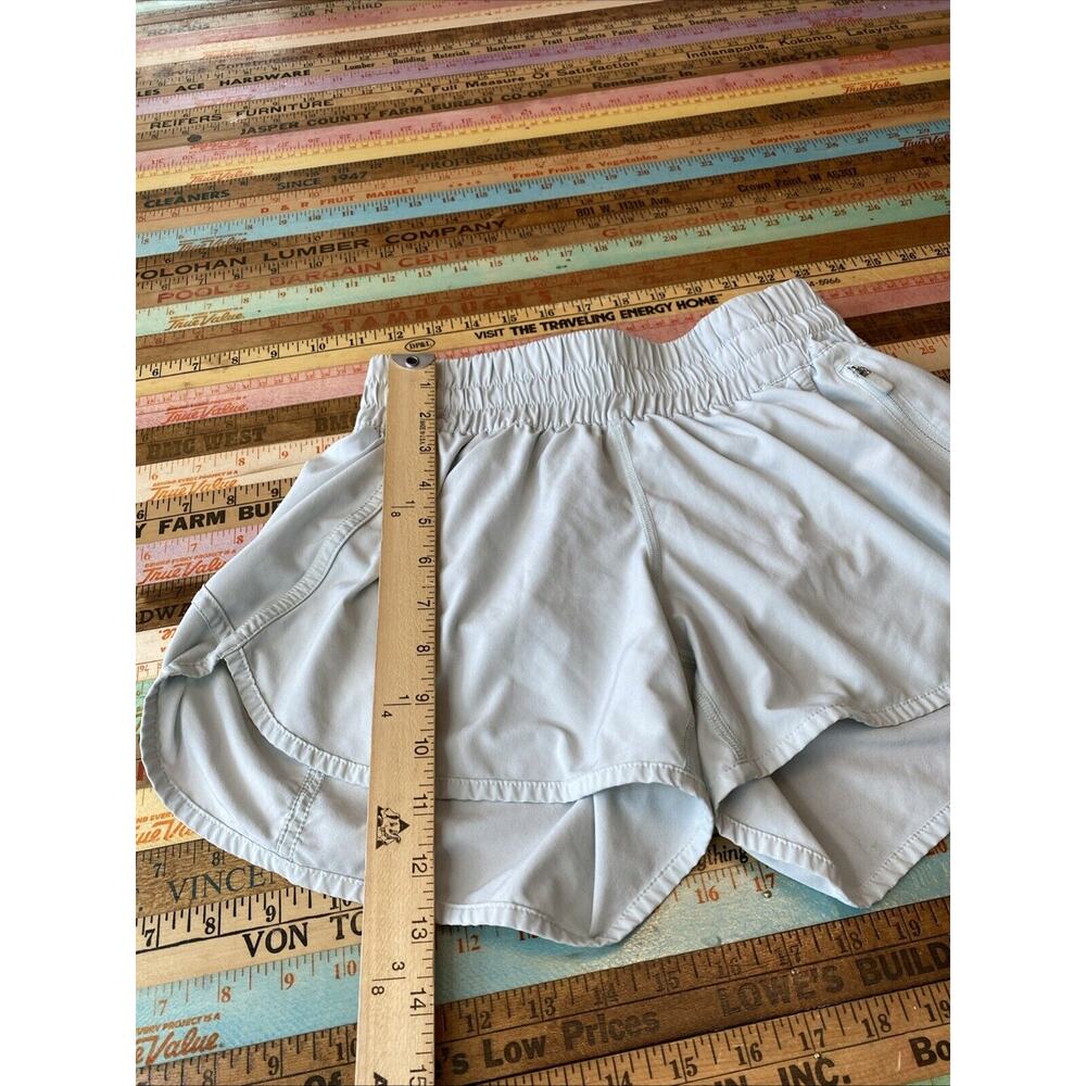 Lululemon Mint Green Shorts Size 6 Lightweight Elastic Zip Pocket Pull On Run - Picture 7 of 11
